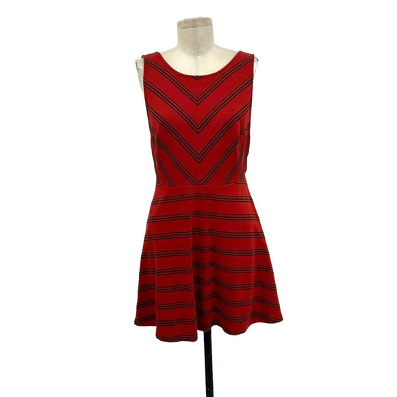 Free People Red Chevron Striped Sleeveless‎ Skater Dress Size Small - Picture 1 of 10
